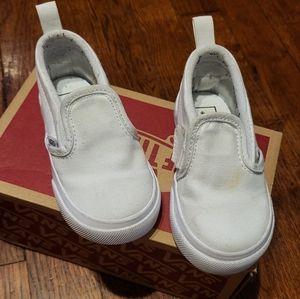 Slip on vans size 6